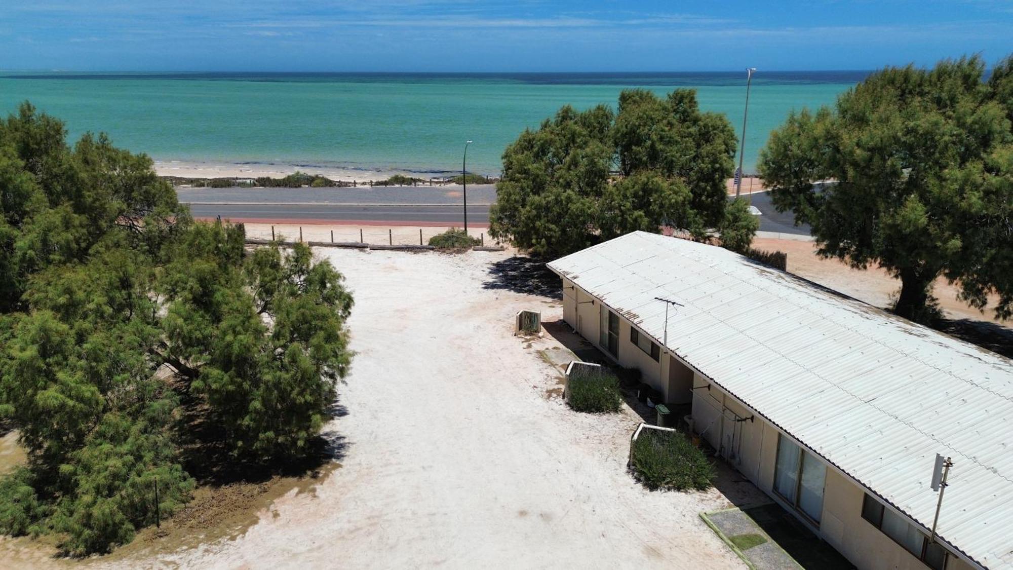 Wildsights Beach Units Денем Экстерьер фото